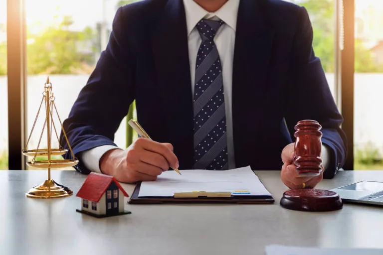 lawyer in Cairns