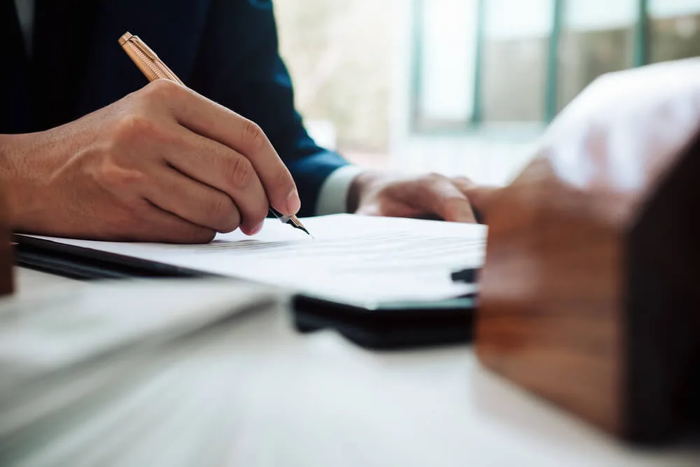 Employment Lawyers in Cairns on Employment Contract Mistakes